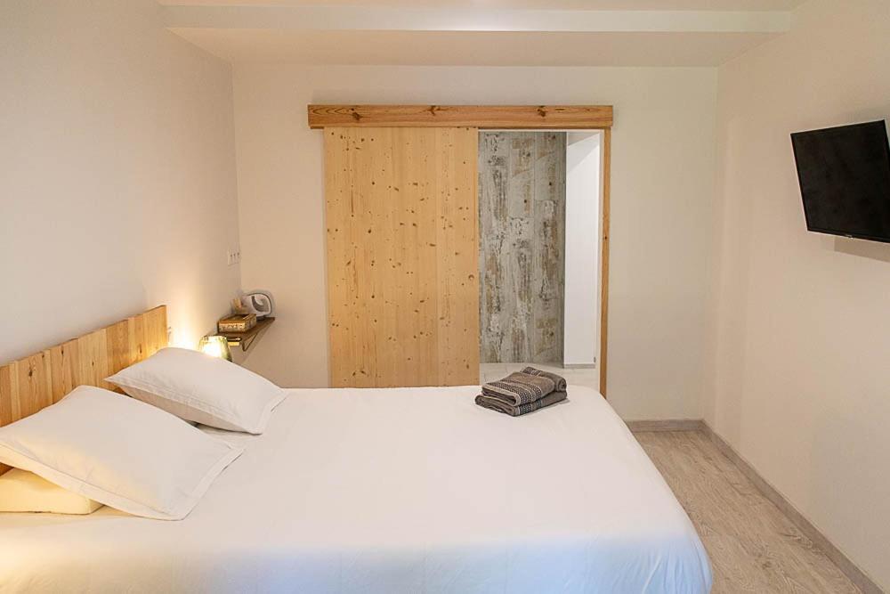 Au Detour Des Vignes Bed and Breakfast Ordonnac Eksteriør billede